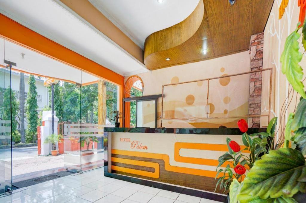 Oyo 3956 Hotel Palem 2 Syariah Malang Exterior photo