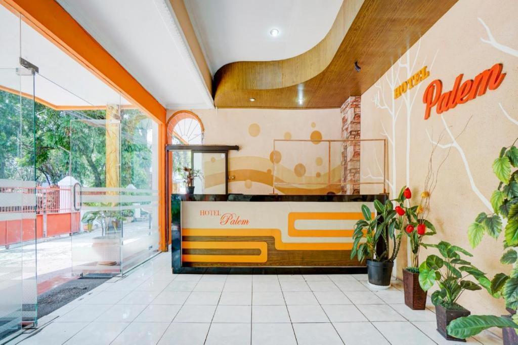 Oyo 3956 Hotel Palem 2 Syariah Malang Exterior photo